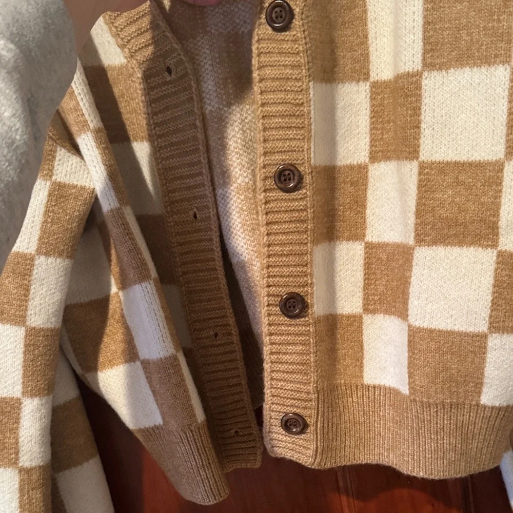 Vici Tan and White Checkered Cardigan - Picture 2 of 5